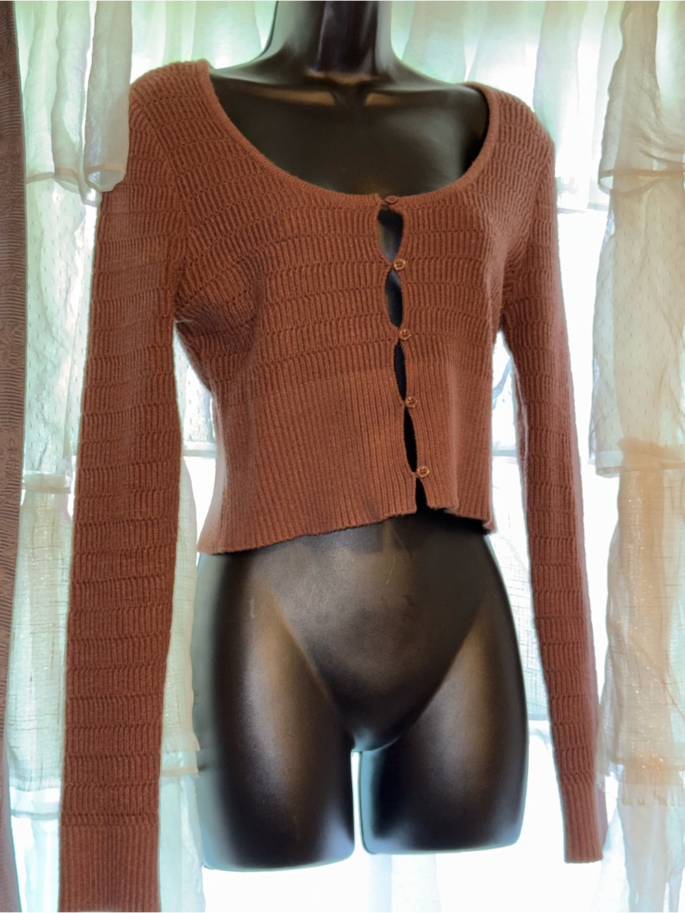 90’s Cropped Ribbed Button-Front Cardigan in Brown